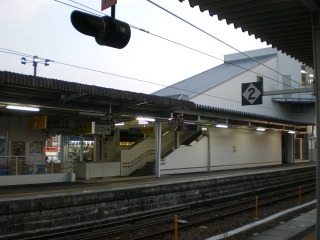 橋本駅3