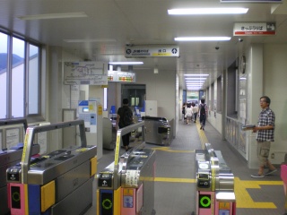 橋本駅6